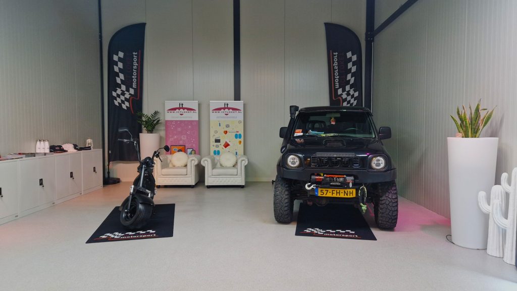 ICTloket motorsport warehouse